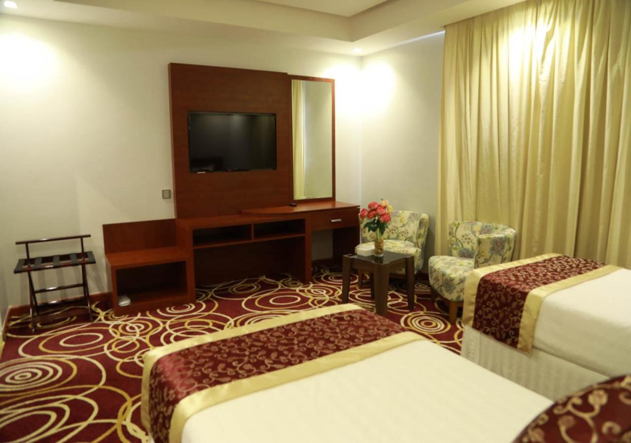 Hotel Wow