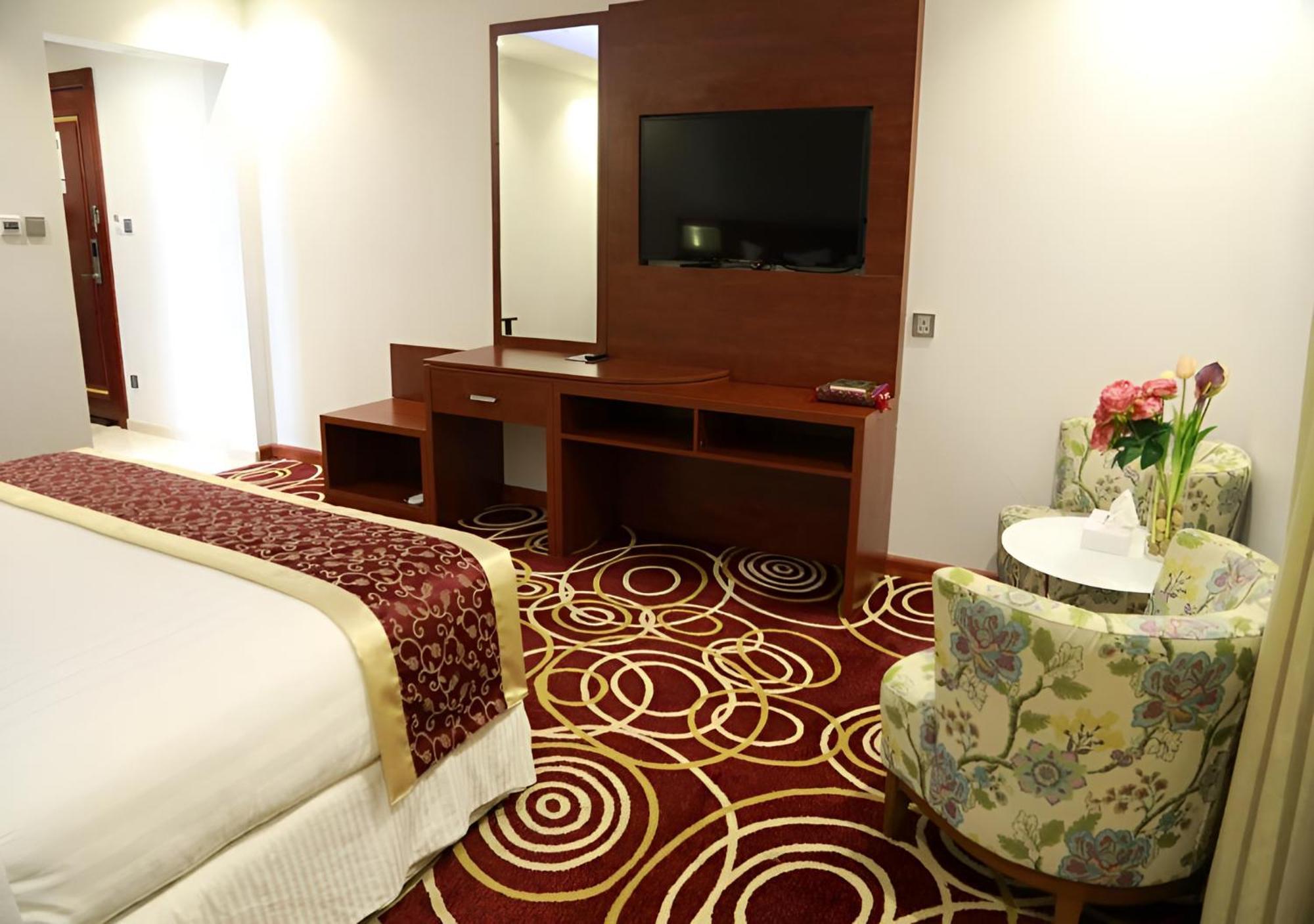 Wow Hotel 3*